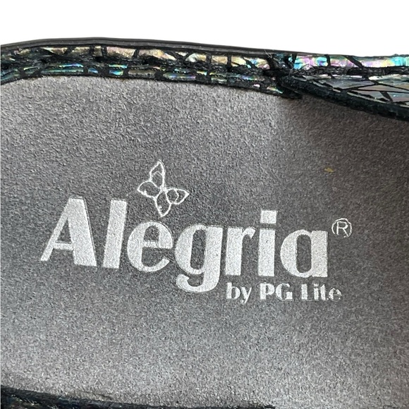 Alegria Camile Tectonic
Iridescent Comfort Slip Resistant
Sandal size 42(11.5) - Picture 9 of 11